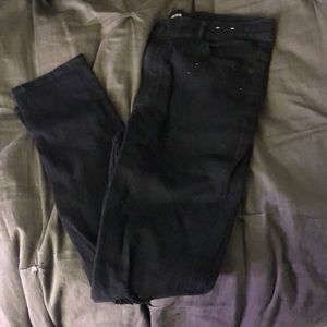 Black distressed high rise jegging